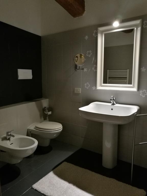 Farolfi Apartments Pepoli Bologna Bagian luar foto