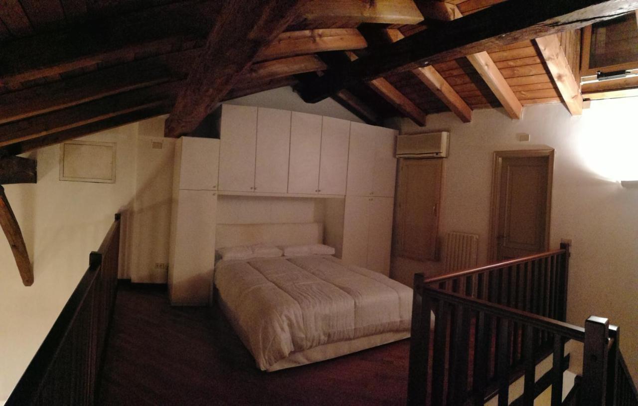 Farolfi Apartments Pepoli Bologna Bagian luar foto