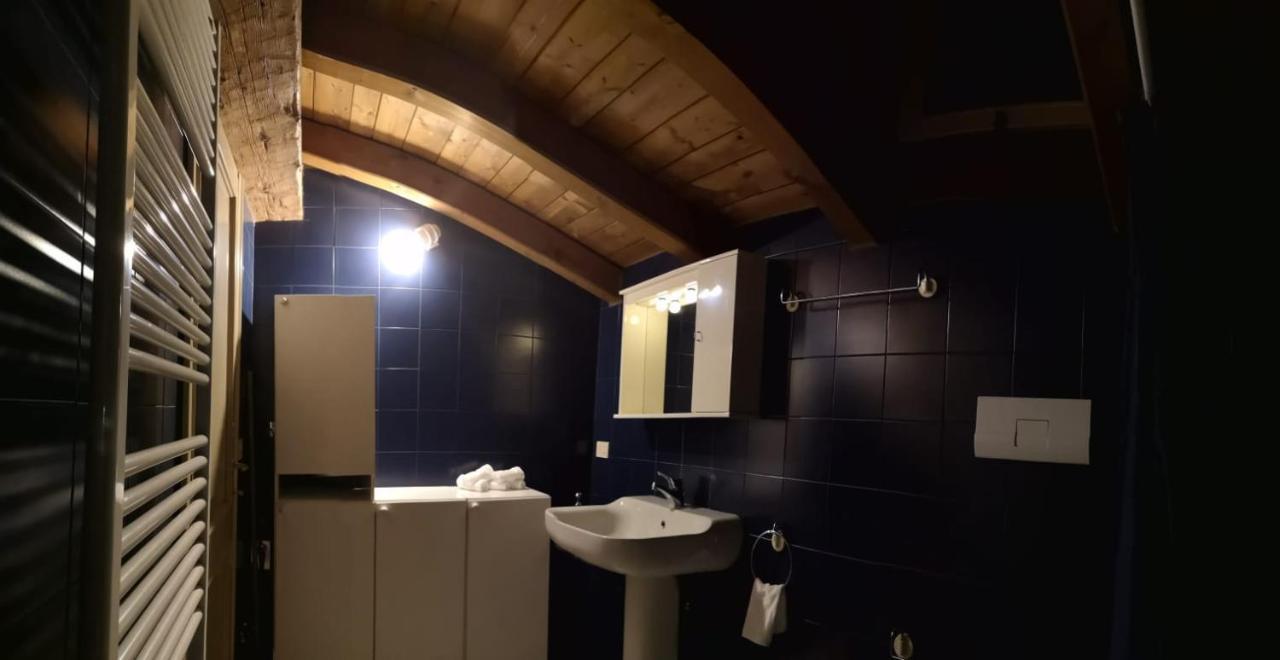 Farolfi Apartments Pepoli Bologna Bagian luar foto
