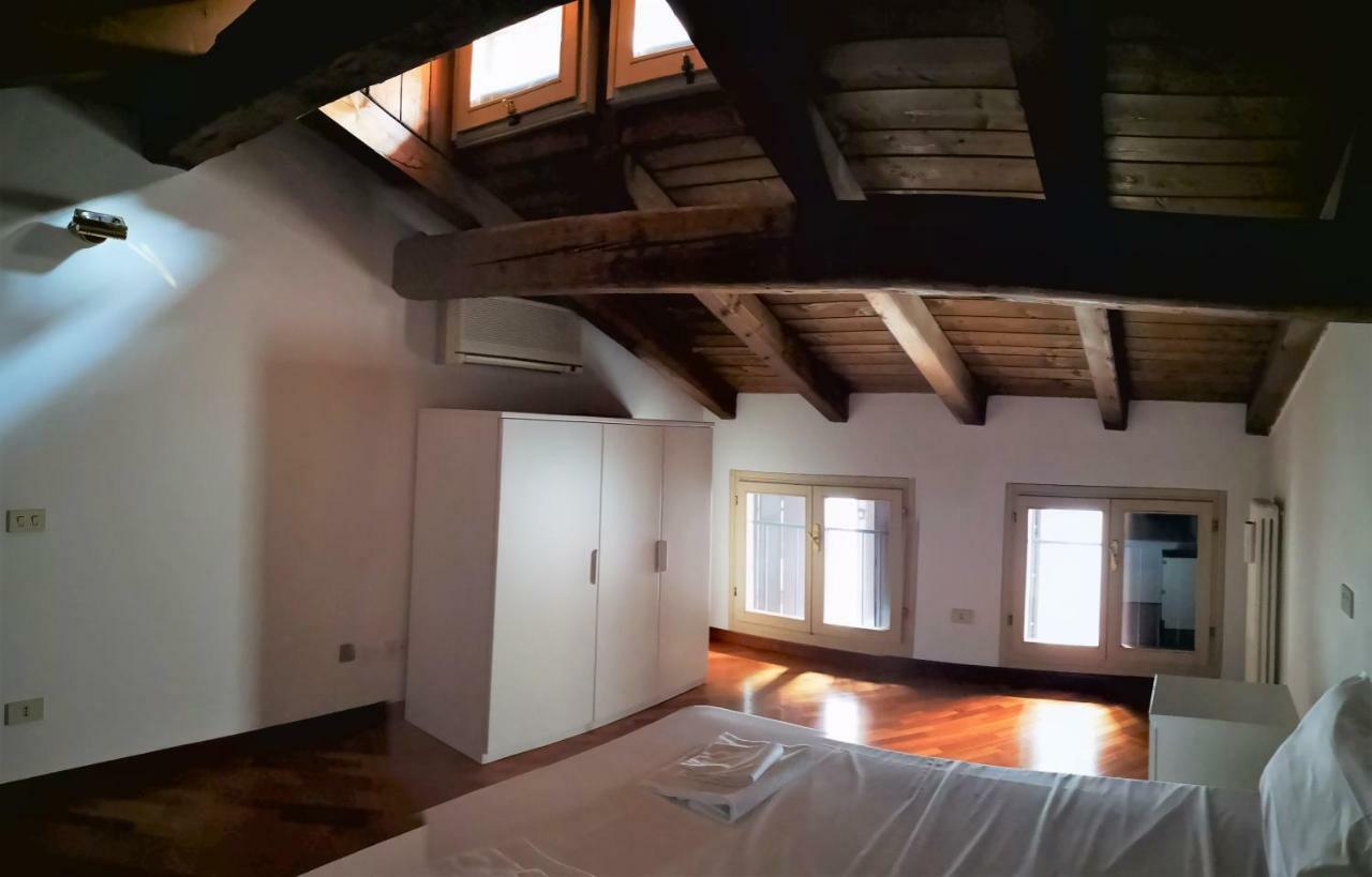 Farolfi Apartments Pepoli Bologna Bagian luar foto