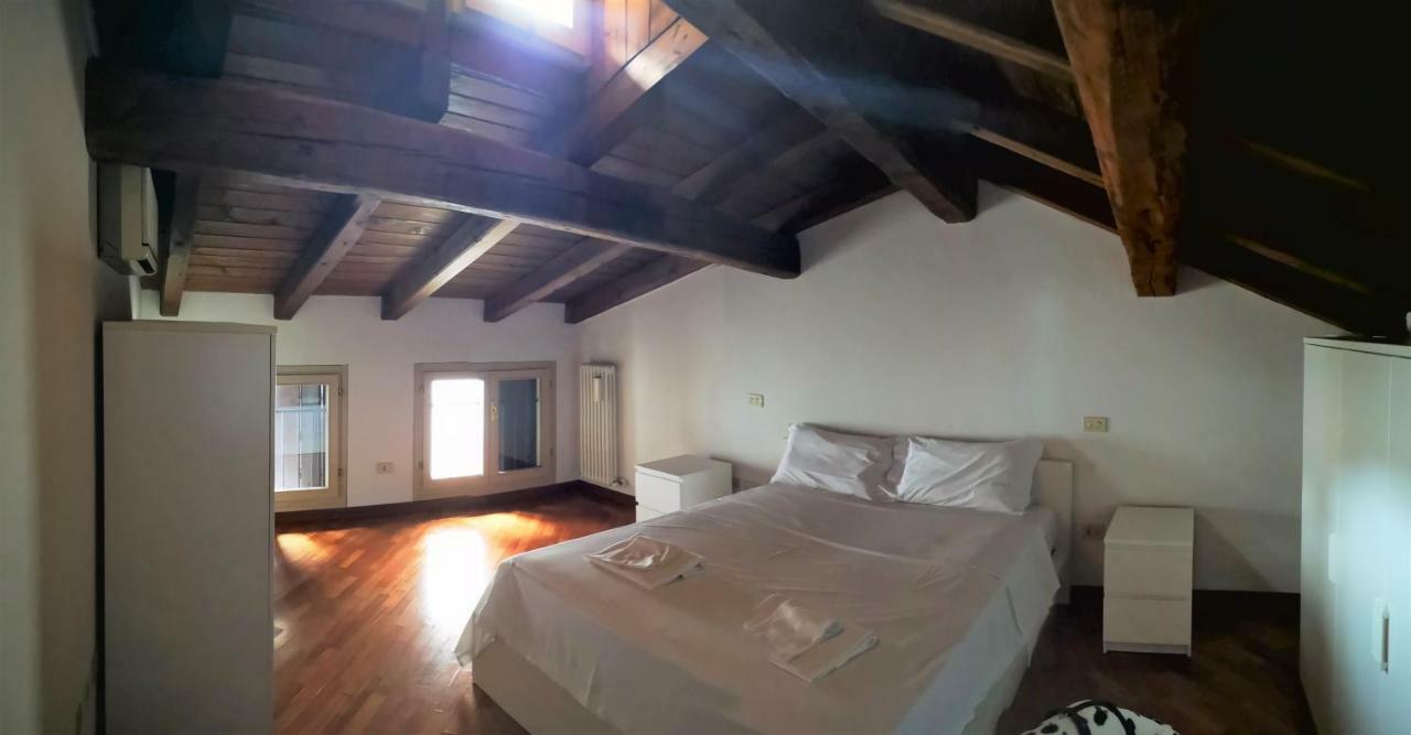 Farolfi Apartments Pepoli Bologna Bagian luar foto