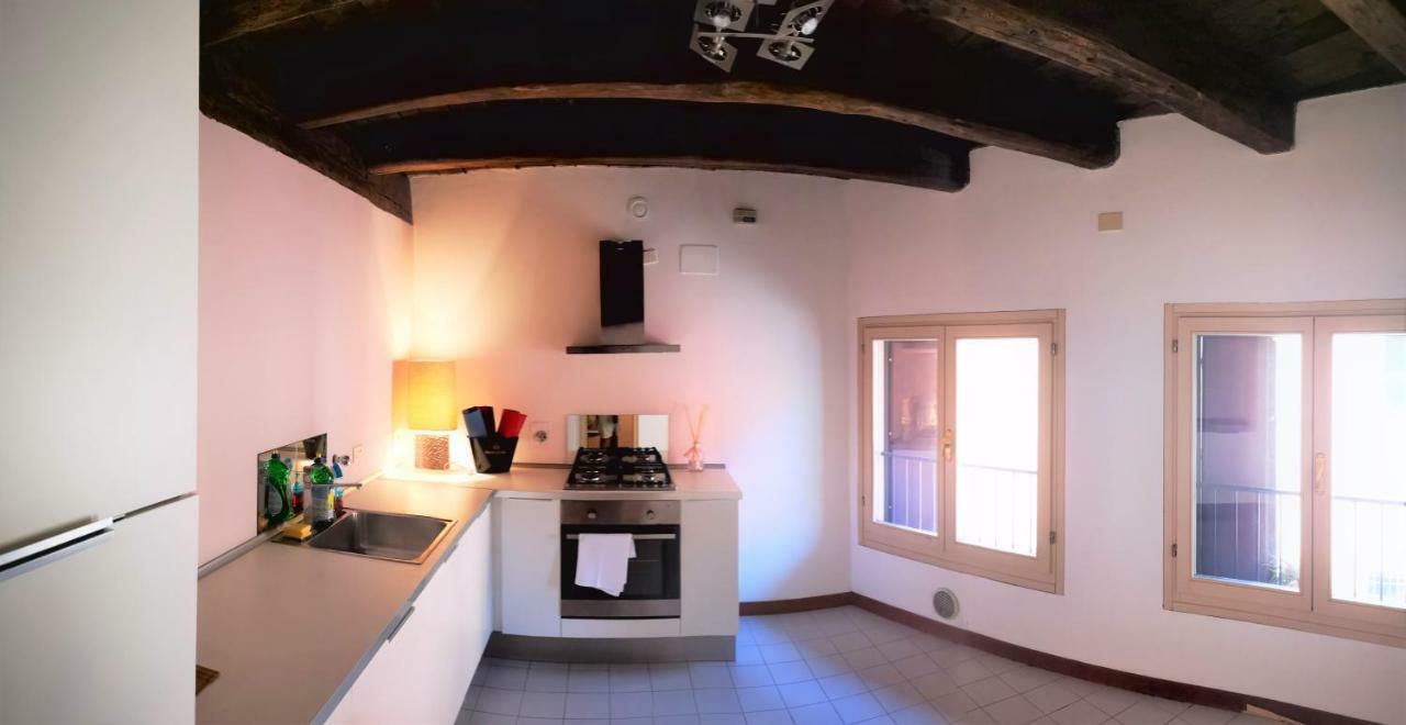 Farolfi Apartments Pepoli Bologna Bagian luar foto