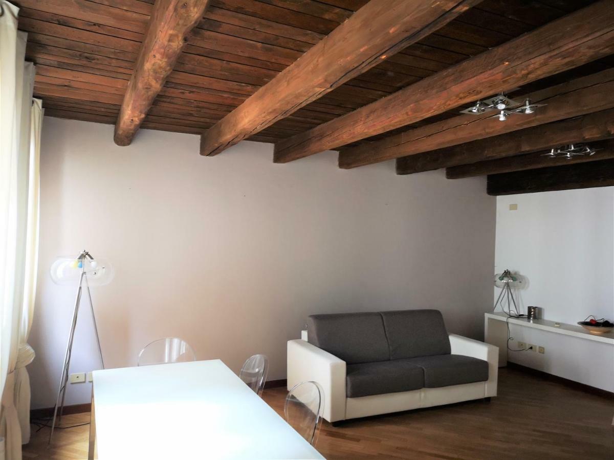 Farolfi Apartments Pepoli Bologna Bagian luar foto